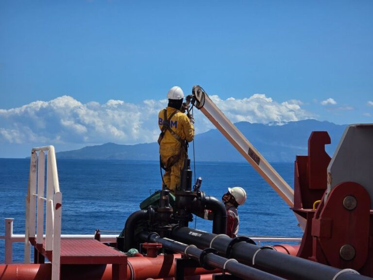marine engine supplier