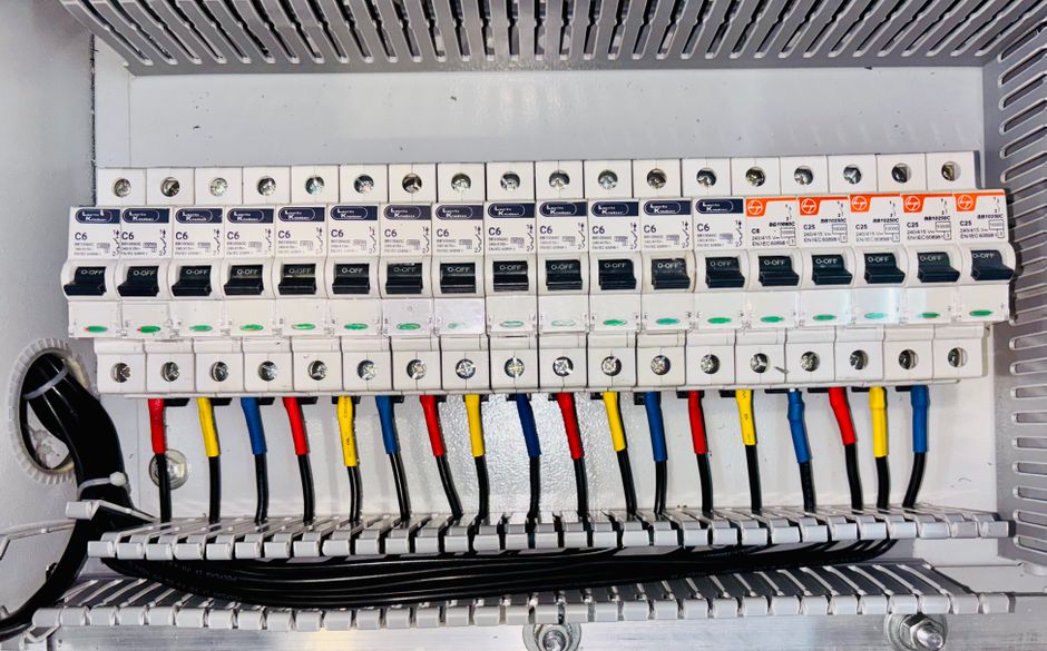 instalador electrónica náutica